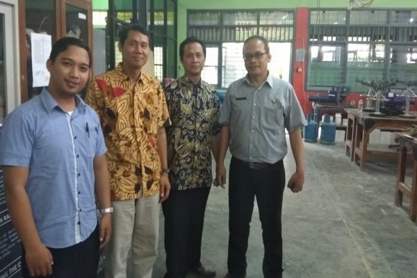 PENDAMPINGAN KELAS INDUSTRI SMK5 MALANG